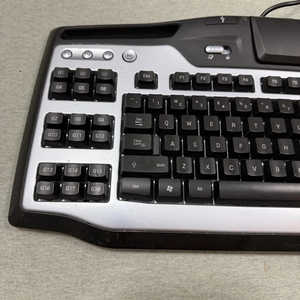 Logitech G15 USB Wired Gaming Keyboard Black QWERTY LCD Display PC Desktop